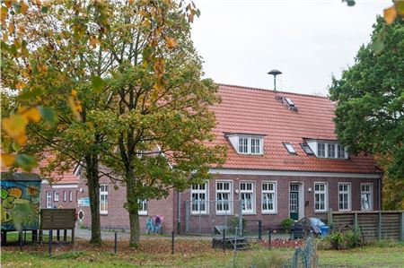 Sobald die Genehmigung da ist, soll es mit dem Umbau des Alten Kindergartens in Großheide losgehen. Archivfoto: Ute Bruns