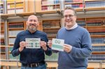 Kommunikationswissenschaftler Sebastian Schatz und Dr. Heiko Suhr, Historiker: „Das neue Namensrecht ist gut, um die ostfriesische Identität zu bewahren. Foto: Immega